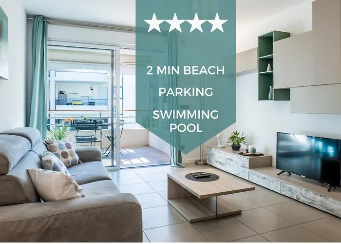 1-Br Apartment In Palm Beach Swimming Pool