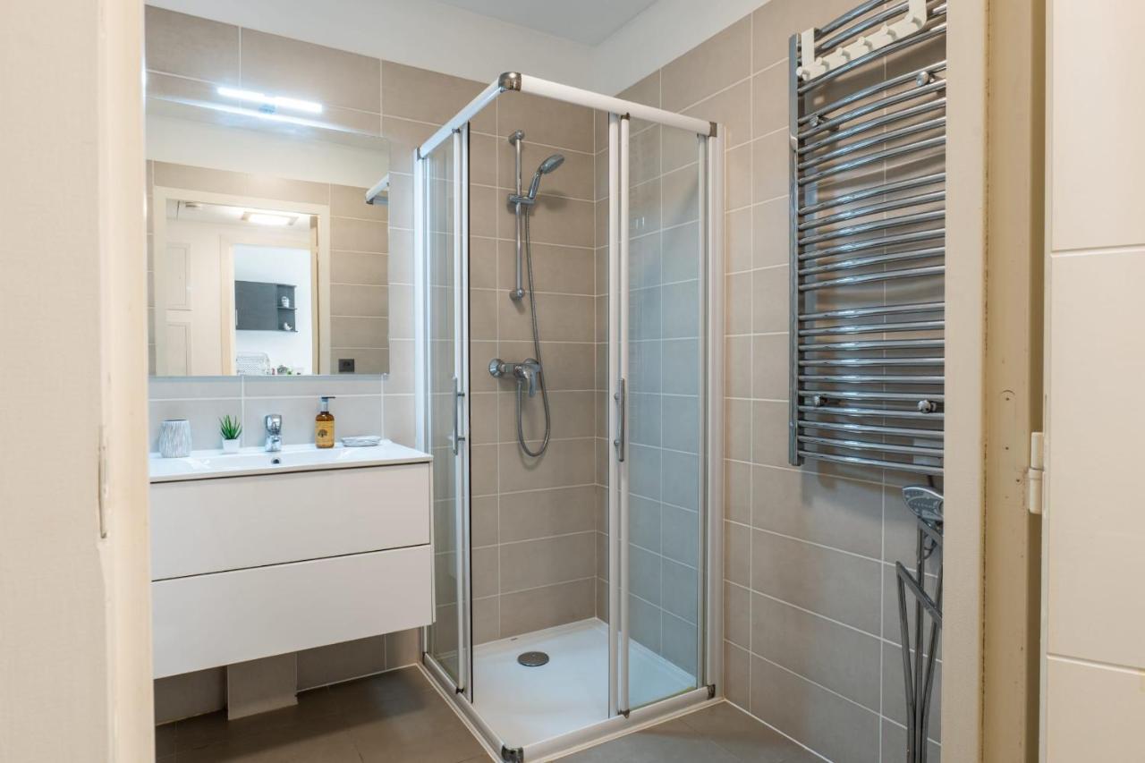 Apartment 1-br In Palm Swimming Pool