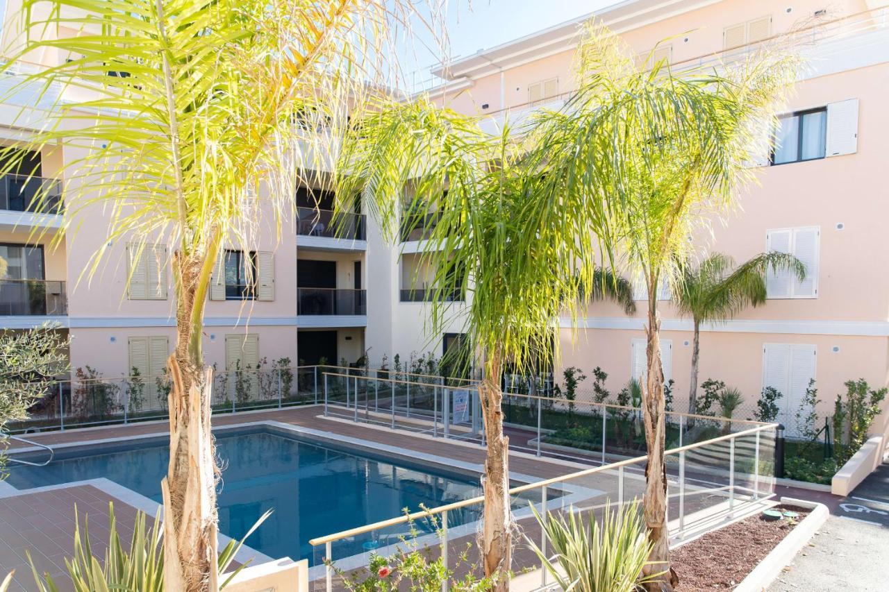 Apartment 1-br In Palm Swimming Pool Cannes